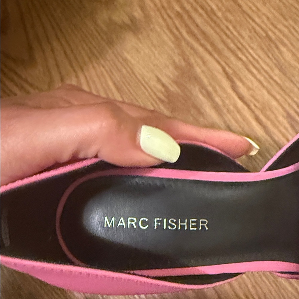 Marc Fisher Vibrant Pink Pointed Heels - Picture 8 of 10